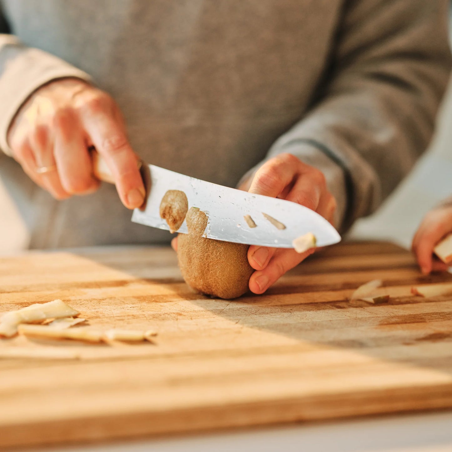 ㊕ Yuri｜萬用刀（志津匠）